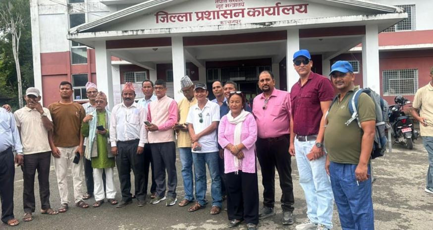 भुक्तानी अबराेध र अनुदान कटौतीले कञ्चनपुरका उखु किसान मारमा