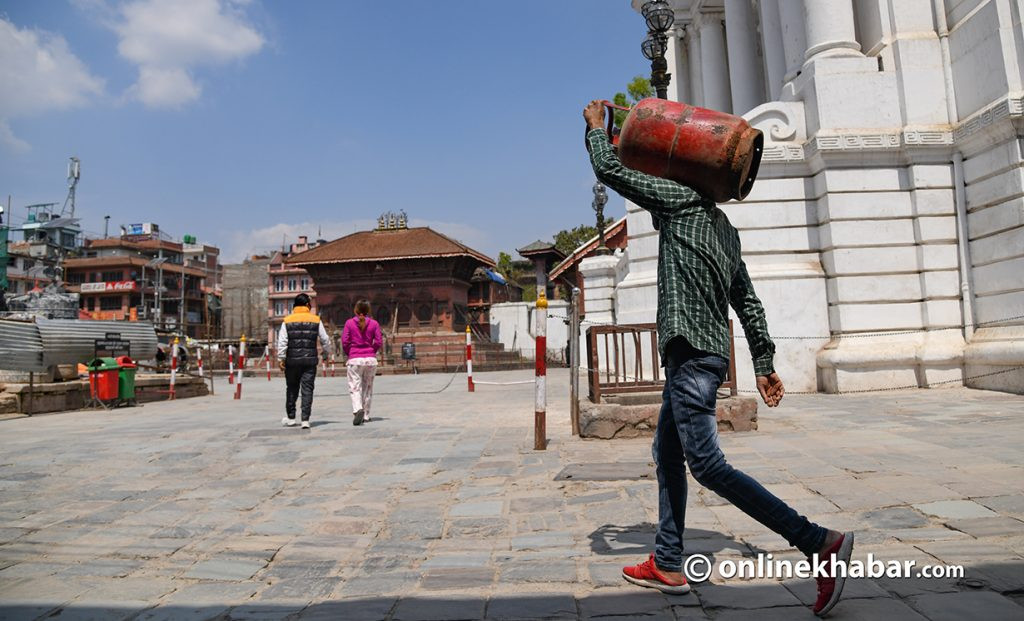 अब ग्यास बिक्रीको दैनिक विवरण उद्योगले आयल निगमलाई बुझाउनुपर्ने